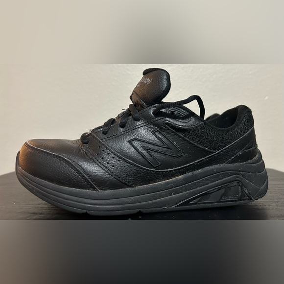 🔥Like New - New balance Black 928v3 walking shoes- W size 5.5/ kids 5.5 - Picture 8 of 16